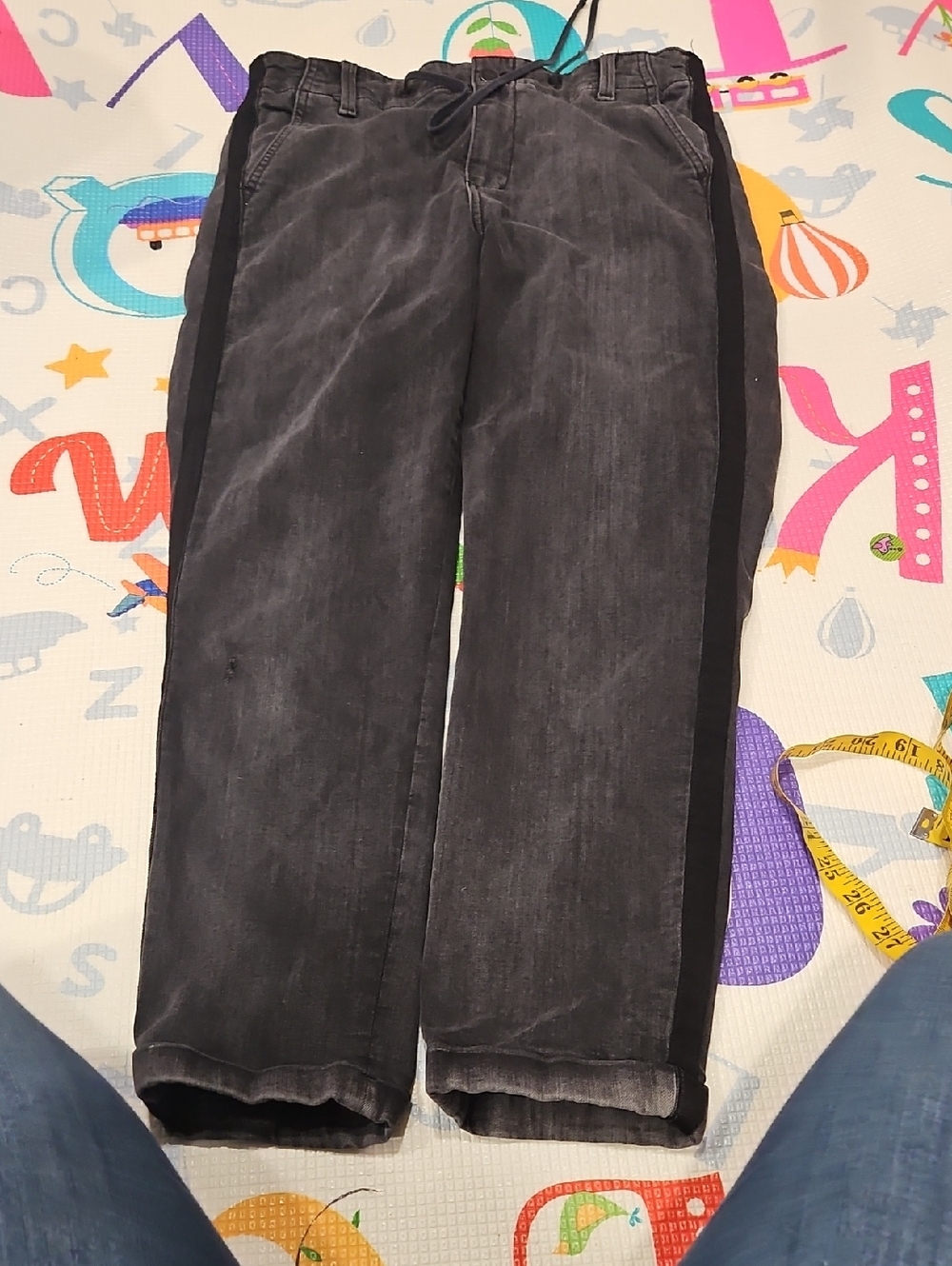 PAIGE Black Elastic Waist Pants * has snag in pant leg